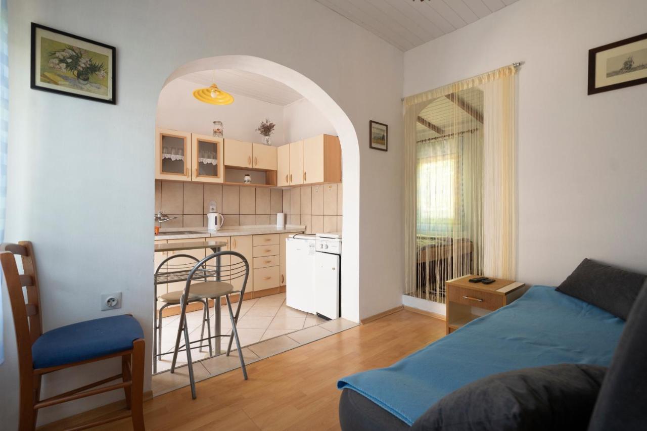 Studio Apartman Ema 2 Gornji Karin Dış mekan fotoğraf