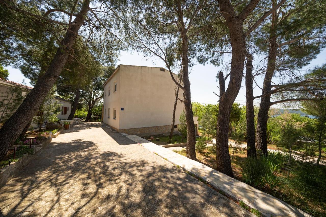 Studio Apartman Ema 2 Gornji Karin Dış mekan fotoğraf